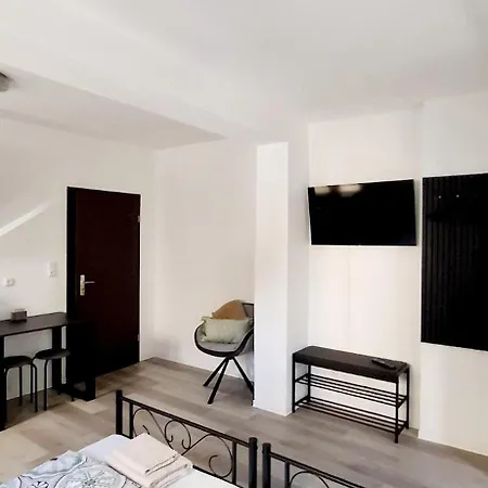 Mit Kueche Und Eigenem Eingang Hinter Dem Haus Appartement Heilbronn